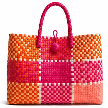 Peach Gala Bag – Soft, warm tones meet a pop of pink for a look that’s sweet and radiant. A perfect blend of subtle elegance and summer charm.